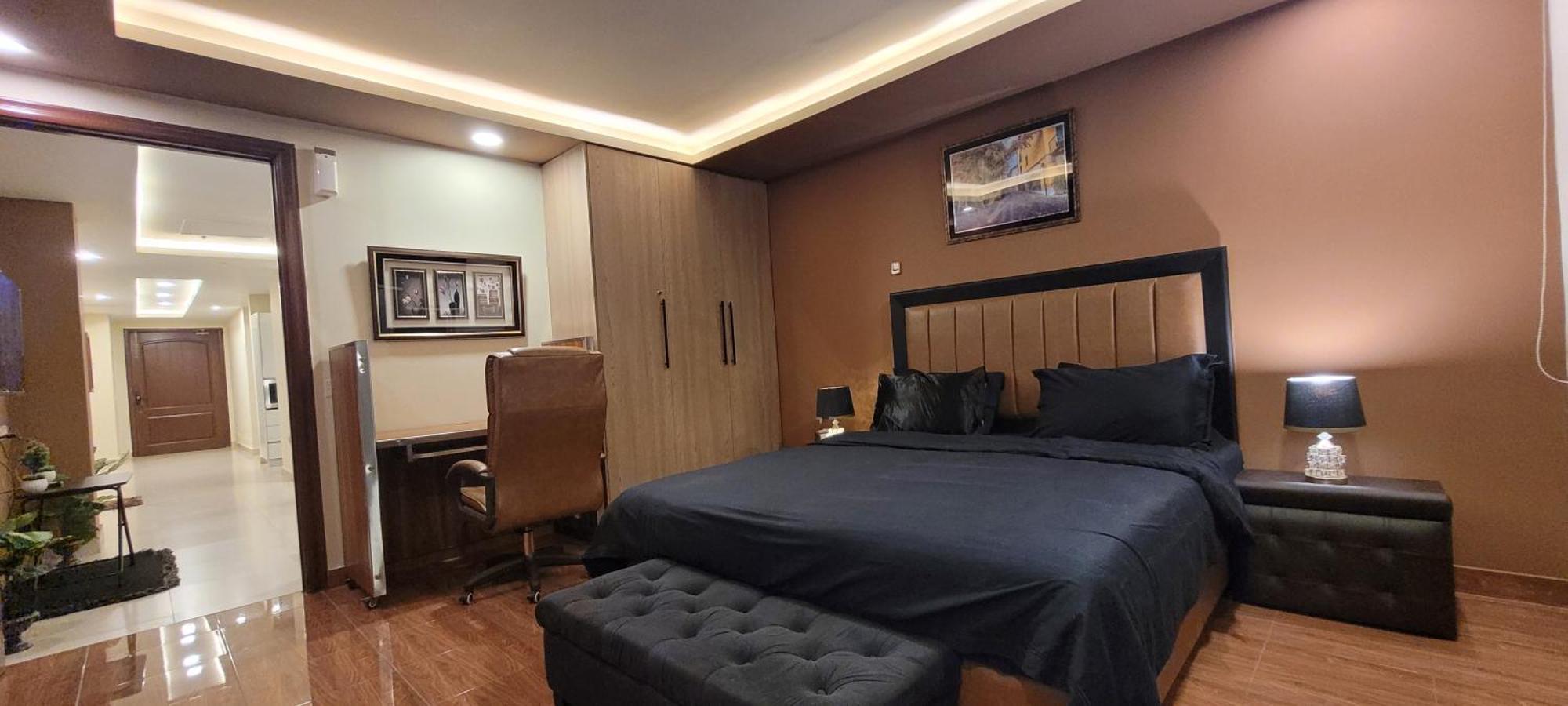 Goldcrest Luxury Apartments Lahore Exterior foto