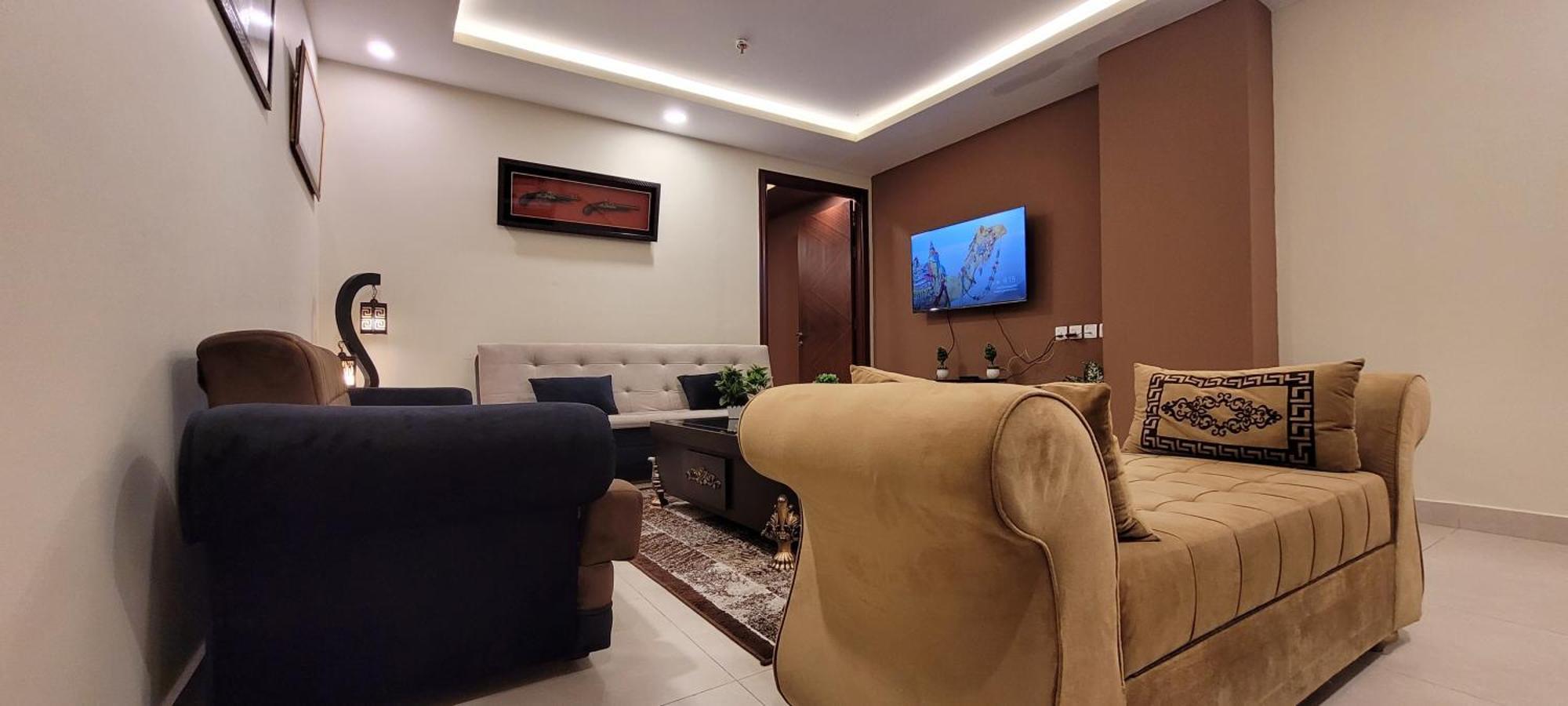 Goldcrest Luxury Apartments Lahore Exterior foto